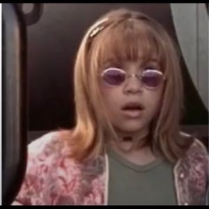 Meet your Posher, Danely